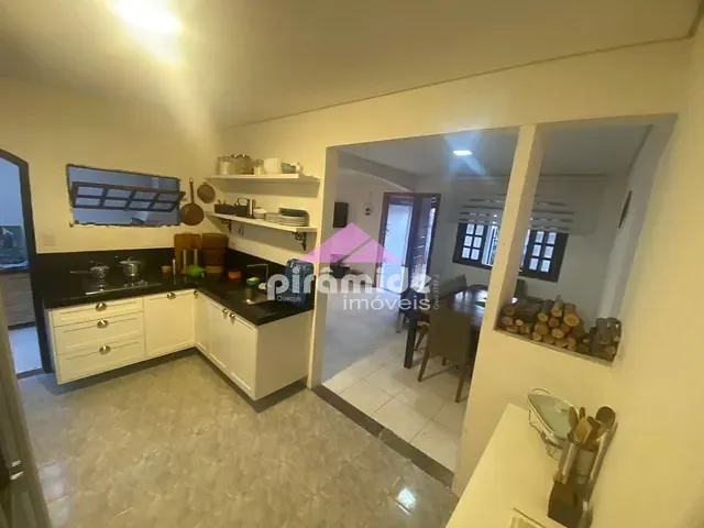 Casa com 125m² 4 quartos e 3 banheiros, à venda, no bairro Bosque dos Eucaliptos em São José dos Campos
