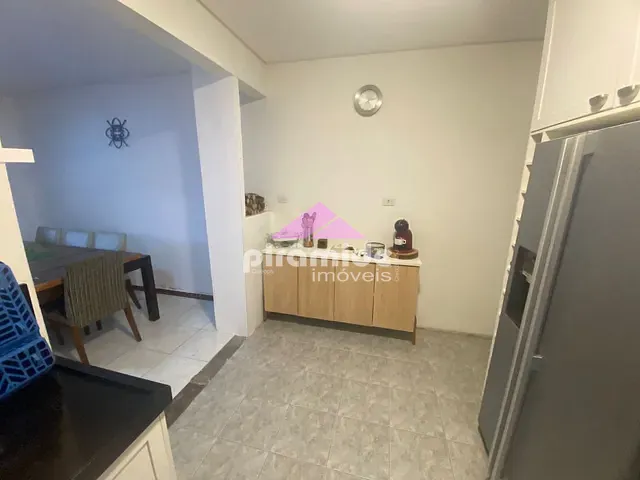 Casa com 125m² 4 quartos e 3 banheiros, à venda, no bairro Bosque dos Eucaliptos em São José dos Campos