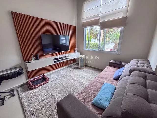 Casa com 250m² 3 quartos e 4 banheiros, à venda, no bairro Chácaras Reunidas São Jorge em Sorocaba