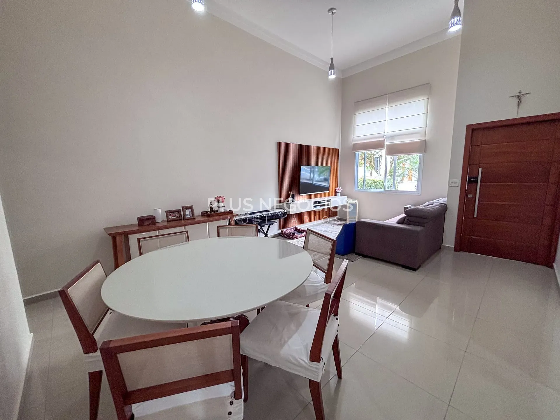Casa, 3 quartos, 153 m² - Foto 1