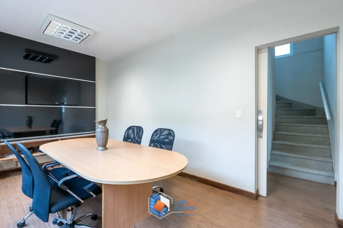 Casa, 4 quartos, 133 m² - Foto 1