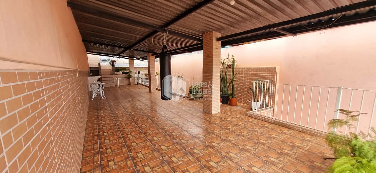 Casa à venda com 4 quartos, 155m² - Foto 50