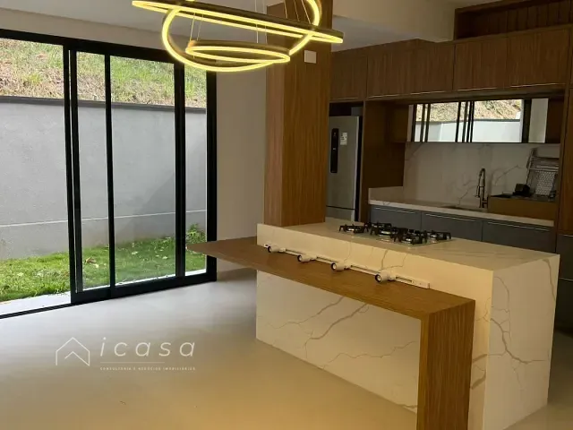 Casa com 110m² 3 quartos e 3 banheiros, para alugar, no bairro Urbanova em São José dos Campos