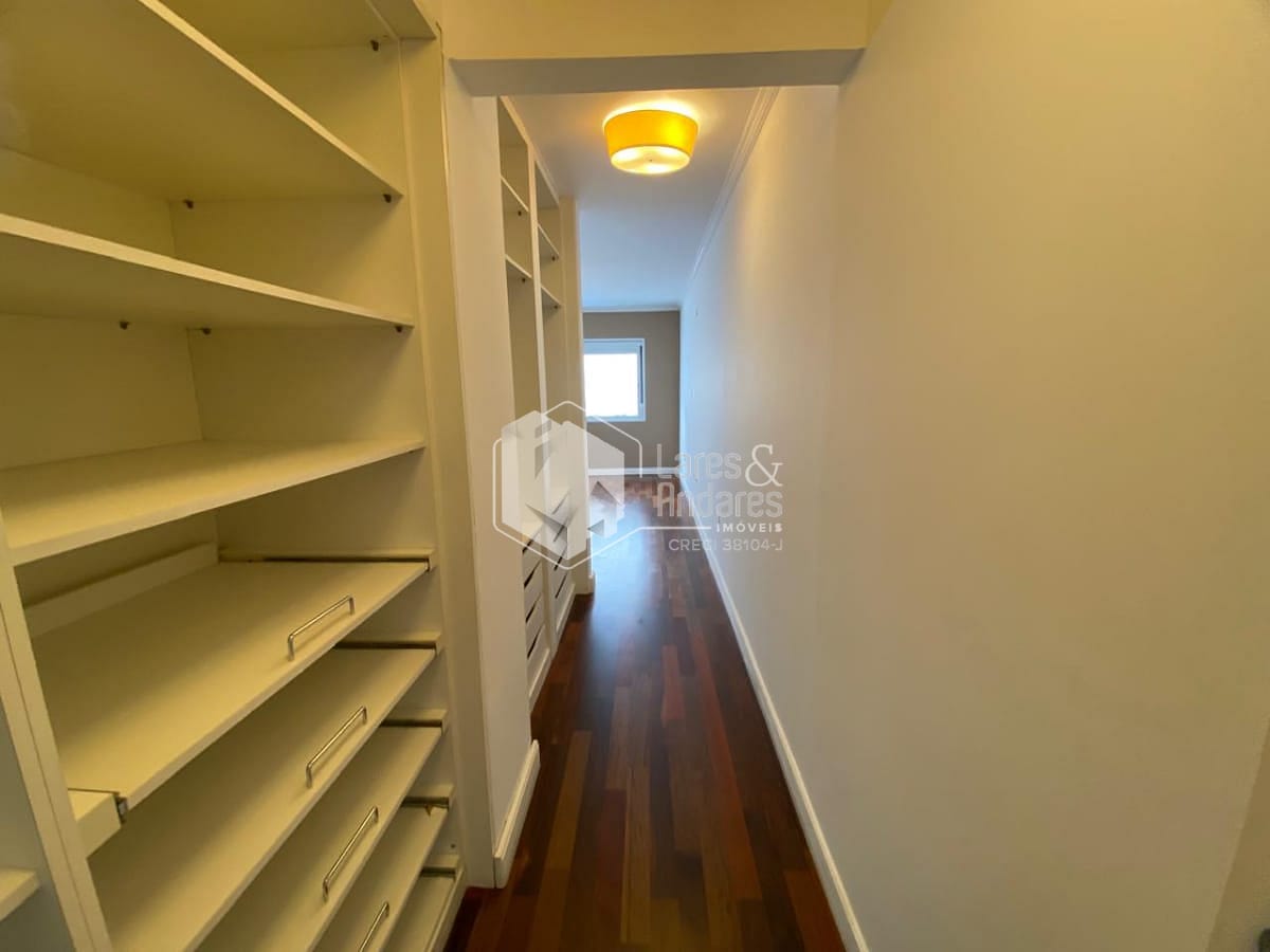 Casa, 4 quartos, 319 m² - Foto 41