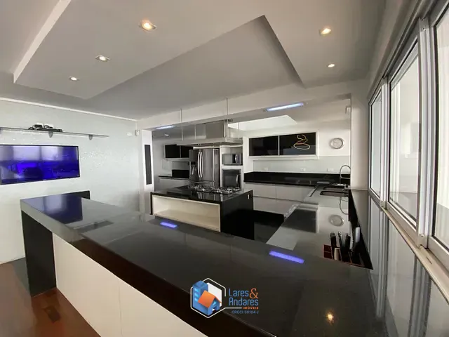 Casa com 310m² 4 quartos e 6 banheiros, à venda, no bairro Vila Congonhas em São Paulo