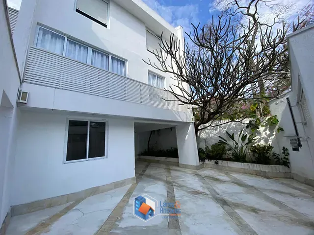 Casa com 310m² 4 quartos e 6 banheiros, à venda, no bairro Vila Congonhas em São Paulo