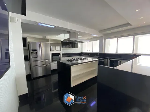 Casa com 310m² 4 quartos e 6 banheiros, à venda, no bairro Vila Congonhas em São Paulo