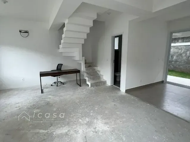 Casa com 130m² 3 quartos e 3 banheiros, à venda, no bairro Cigarras em São Sebastião