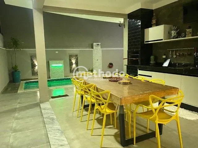 Casa com 417m² 3 quartos e 4 banheiros, à venda, no bairro Jardim São Marcos em Valinhos