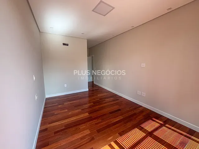 Casa com 495m² 4 quartos e 6 banheiros, à venda, no bairro Alphaville Nova Esplanada 3 em Votorantim