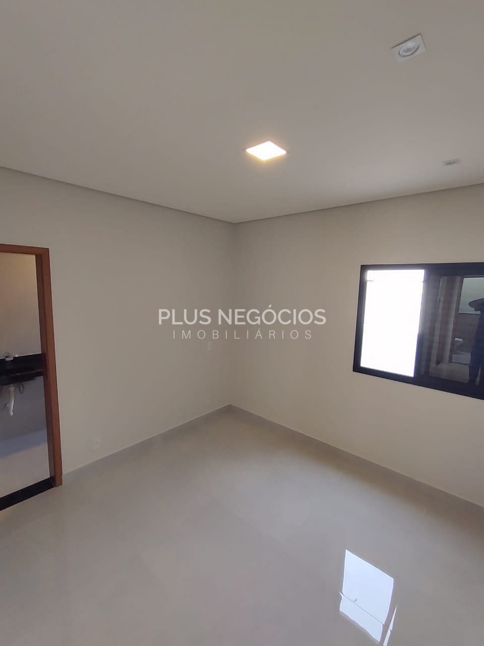 Casa à venda com 3 quartos, 113m² - Foto 11