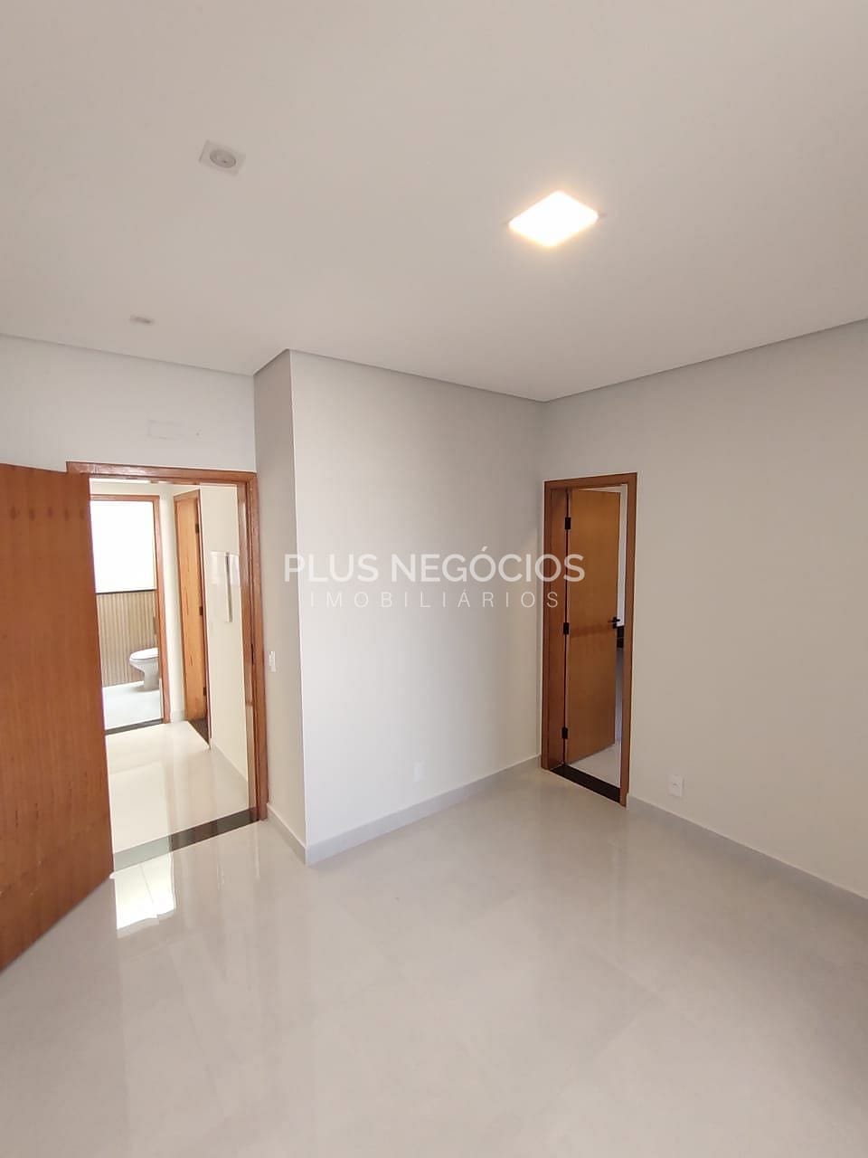 Casa à venda com 3 quartos, 113m² - Foto 14