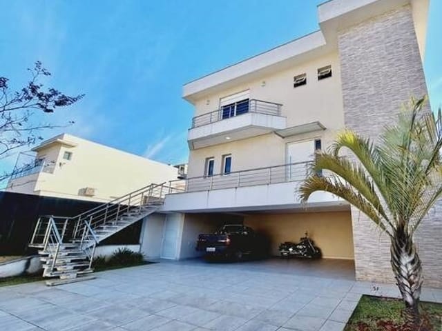 Casa com 420m² 3 quartos e 4 banheiros, à venda, no bairro Residencial Tambore em Barueri