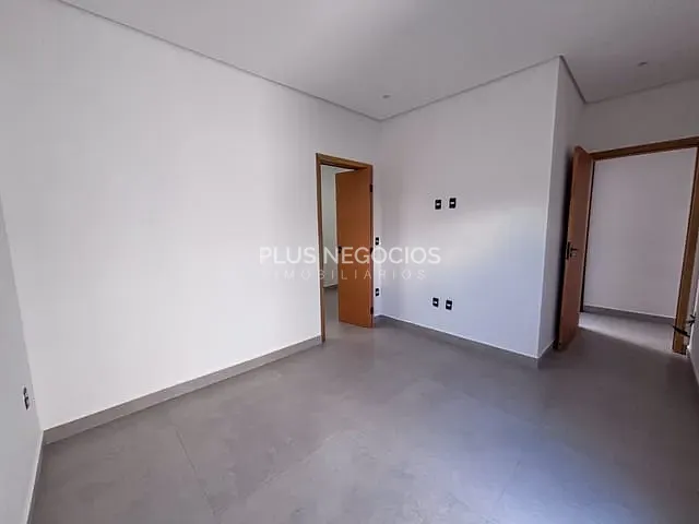 Casa com 166m² 3 quartos e 3 banheiros, à venda, no bairro Cajuru do Sul em Sorocaba