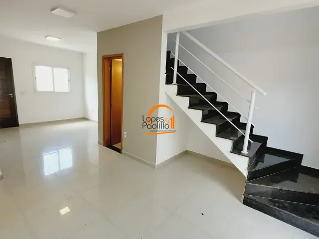 Casa 2 quartos e 1 banheiro, para alugar, no bairro Jardim Estância Brasil em Atibaia
