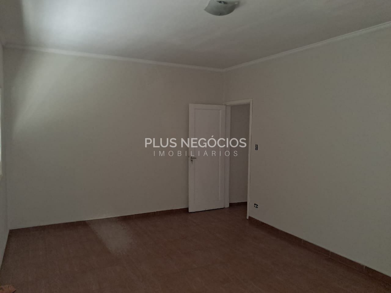 Casa à venda e aluguel com 3 quartos, 165m² - Foto 11