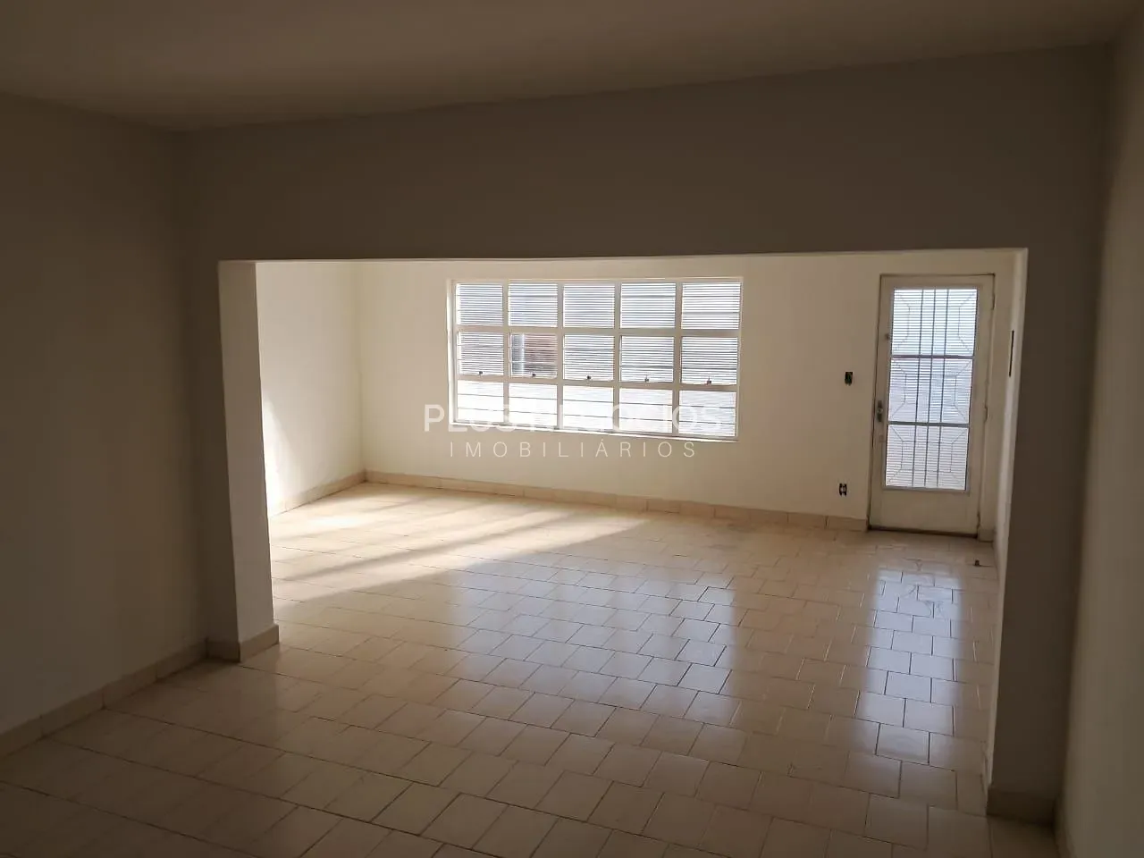 Casa, 3 quartos, 165 m² - Foto 1