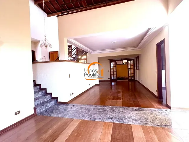 Casa com 1035m² 7 quartos e 5 banheiros, à venda, no bairro Condomínio Flamboyant-B em Atibaia