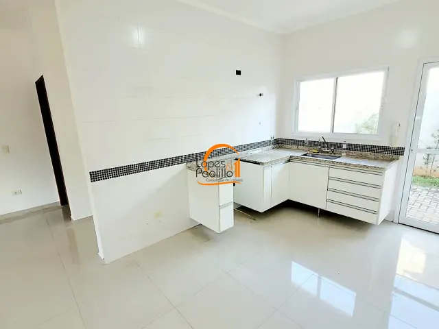 Casa com 100m² 2 quartos e 2 banheiros, para alugar, no bairro Loteamento Jardim Morumbi em Atibaia