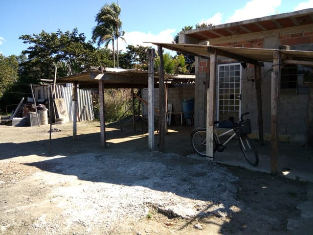 Casa 3 quartos e 2 banheiros, à venda, no bairro Laerte Assunção em Pindamonhangaba