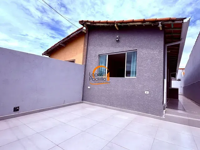 Casa com 160m² 2 quartos e 1 banheiro, à venda, no bairro Atibaia Jardim em Atibaia