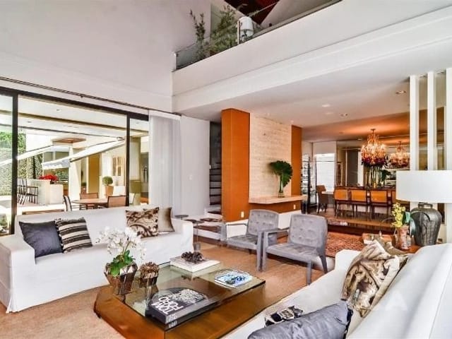 Casa com 572m² 4 quartos e 5 banheiros, à venda, no bairro Alphaville Residencial Um em Barueri