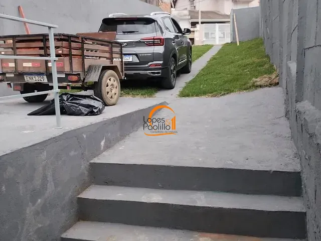 Casa com 300m² 2 quartos e 1 banheiro, à venda, no bairro Jardim Alvinópolis em Atibaia