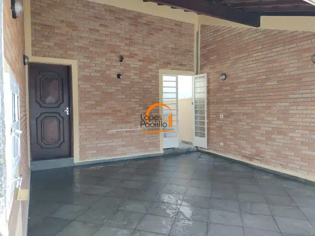 Casa com 150m² 2 quartos e 2 banheiros, à venda, no bairro Jardim Alvinópolis em Atibaia