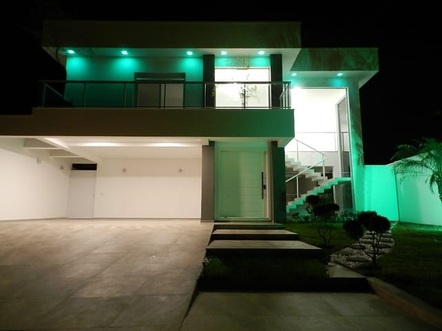 Casa à venda, no bairro Mombaça em Pindamonhangaba