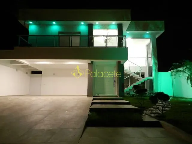 Casa à venda, no bairro Mombaça em Pindamonhangaba