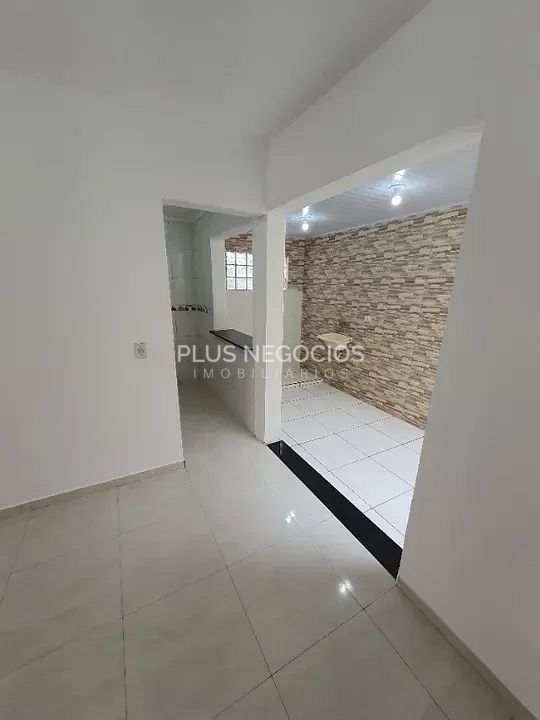 Casa à venda com 2 quartos, 97m² - Foto 5