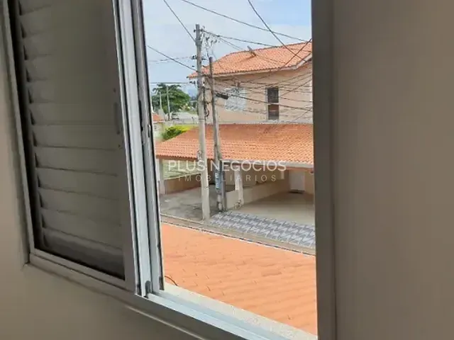 Casa com 117m² 2 quartos e 2 banheiros, à venda, no bairro Lopes de Oliveira em Sorocaba