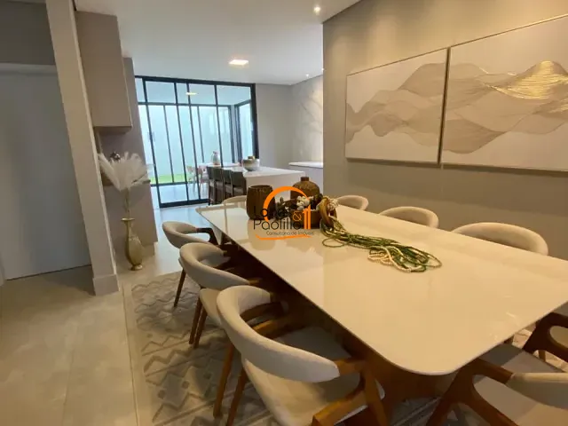 Casa com 380m² 3 quartos e 5 banheiros, para alugar, no bairro Cachoeira em Atibaia