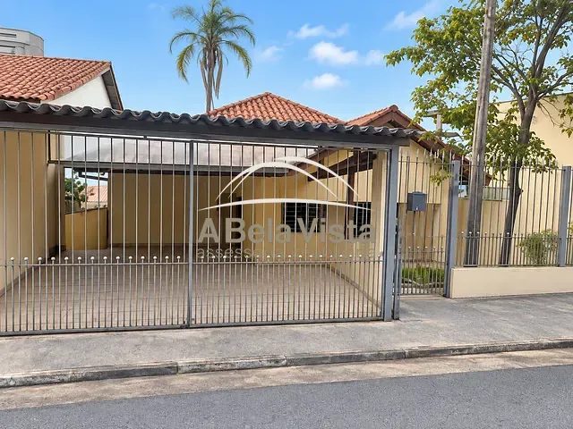 Casa com 300m² 3 quartos e 1 banheiro, à venda, no bairro Pestana em Osasco