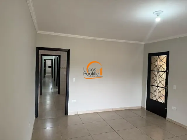 Casa com 180m² 3 quartos e 2 banheiros, para alugar, no bairro Atibaia Jardim em Atibaia