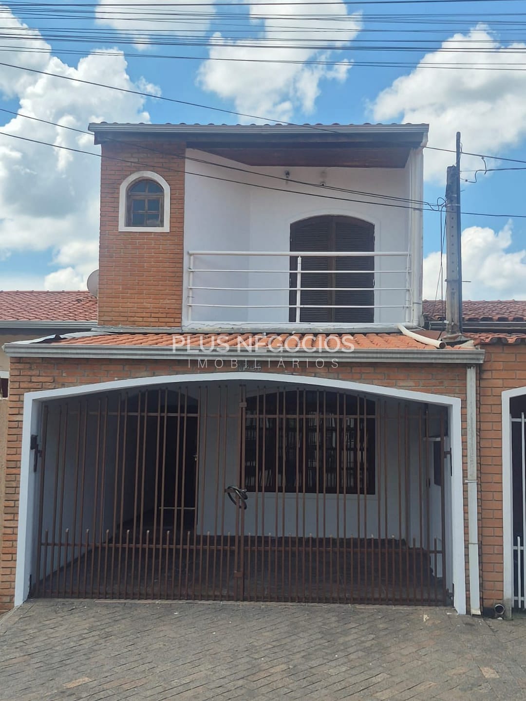 Casa, 3 quartos, 200 m² - Foto 1