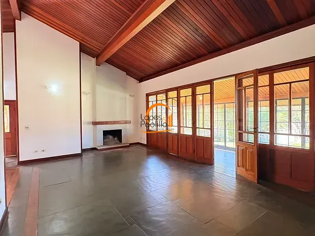 Casa 4 quartos e 5 banheiros, para alugar, no bairro Nova Gardênia em Atibaia