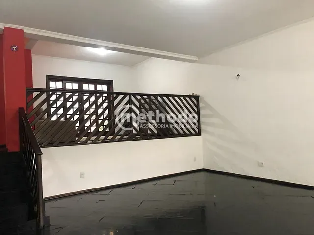 Casa com 300m² 3 quartos e 3 banheiros, à venda, no bairro Jardim Novo Horizonte em Valinhos