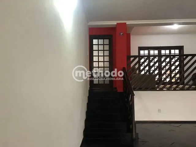 Casa com 300m² 3 quartos e 3 banheiros, à venda, no bairro Jardim Novo Horizonte em Valinhos