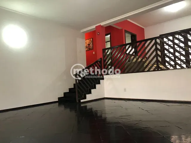 Casa com 300m² 3 quartos e 3 banheiros, à venda, no bairro Jardim Novo Horizonte em Valinhos