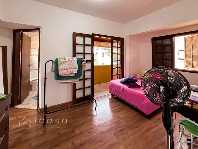 Casa com 350m² 4 quartos e 4 banheiros, à venda ou para alugar, no bairro Condomínio Portal da Mata em Caçapava