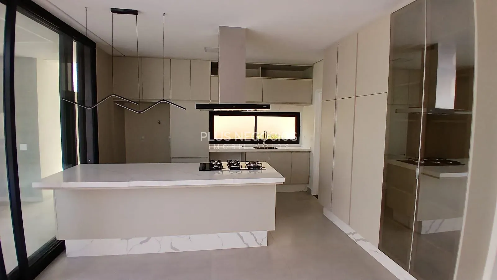 Casa, 4 quartos, 300 m² - Foto 23
