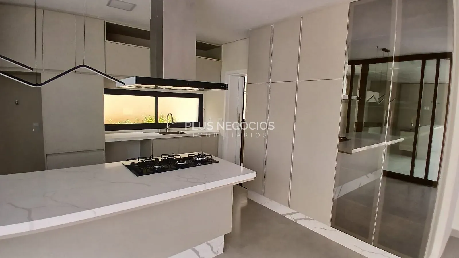 Casa, 4 quartos, 300 m² - Foto 25