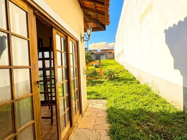 Casa com 320m² 1 quarto e 1 banheiro, à venda, no bairro Jardim dos Pinheiros em Atibaia