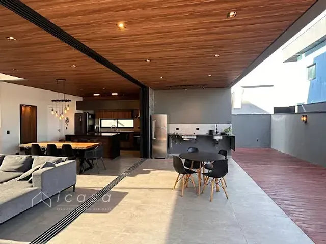 Casa com 250m² 3 quartos e 3 banheiros, à venda, no bairro Loteamento Floresta em São José dos Campos