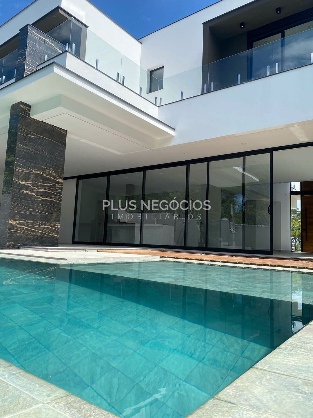 Casa à venda com 3 quartos, 406m² - Foto 2