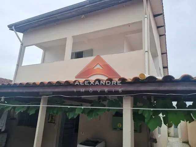 Casa com 250m² 5 quartos e 3 banheiros, à venda, no bairro Conjunto Residencial Galo Branco em São José dos Campos