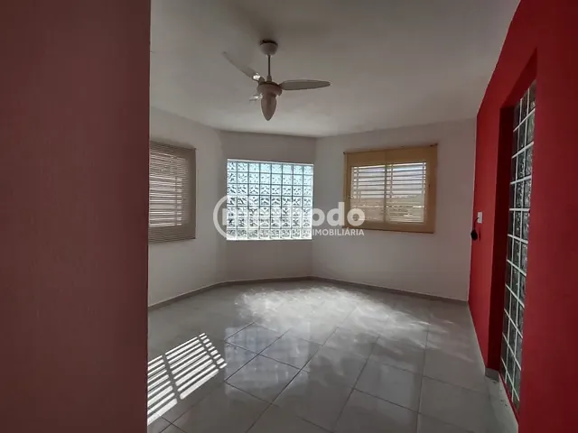 Casa com 250m², à venda, no bairro Jardim Ouro Branco em Campinas