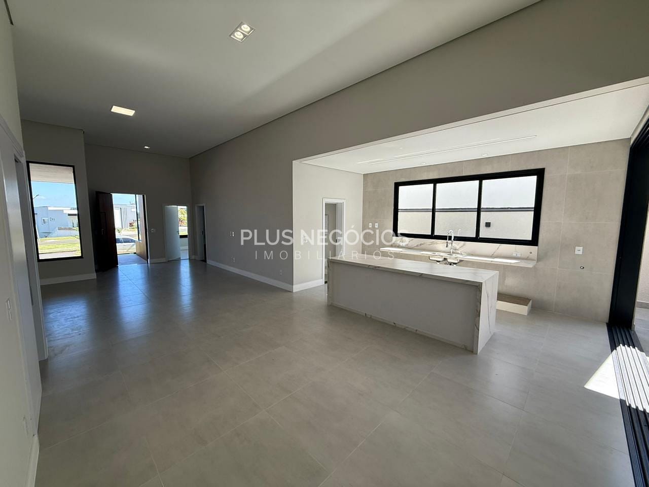 Casa à venda com 3 quartos, 261m² - Foto 9