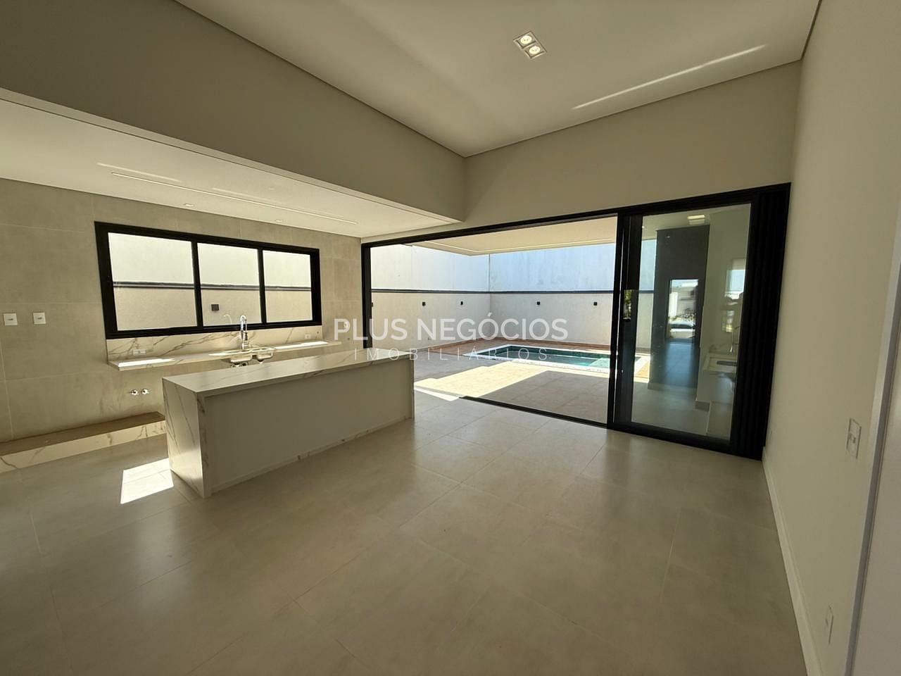 Casa à venda com 3 quartos, 261m² - Foto 10